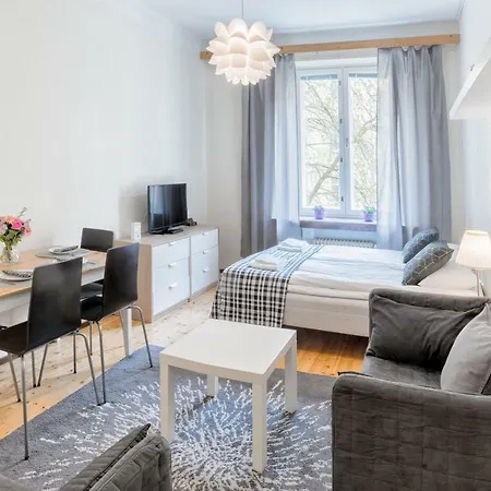 Kotimaailma - Runeberginkatu 17 * Helsinki
